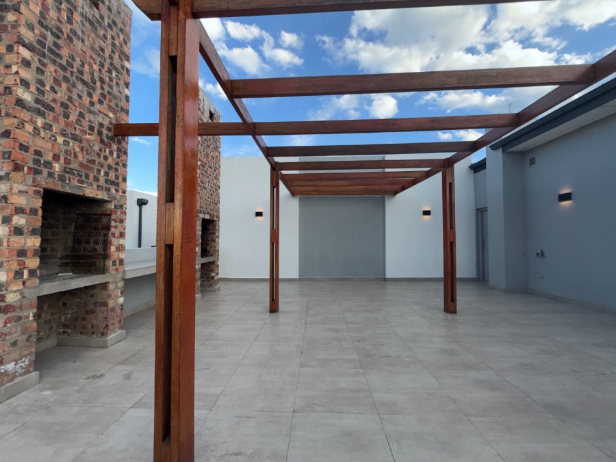 1 Bedroom Property for Sale in Table View Western Cape
